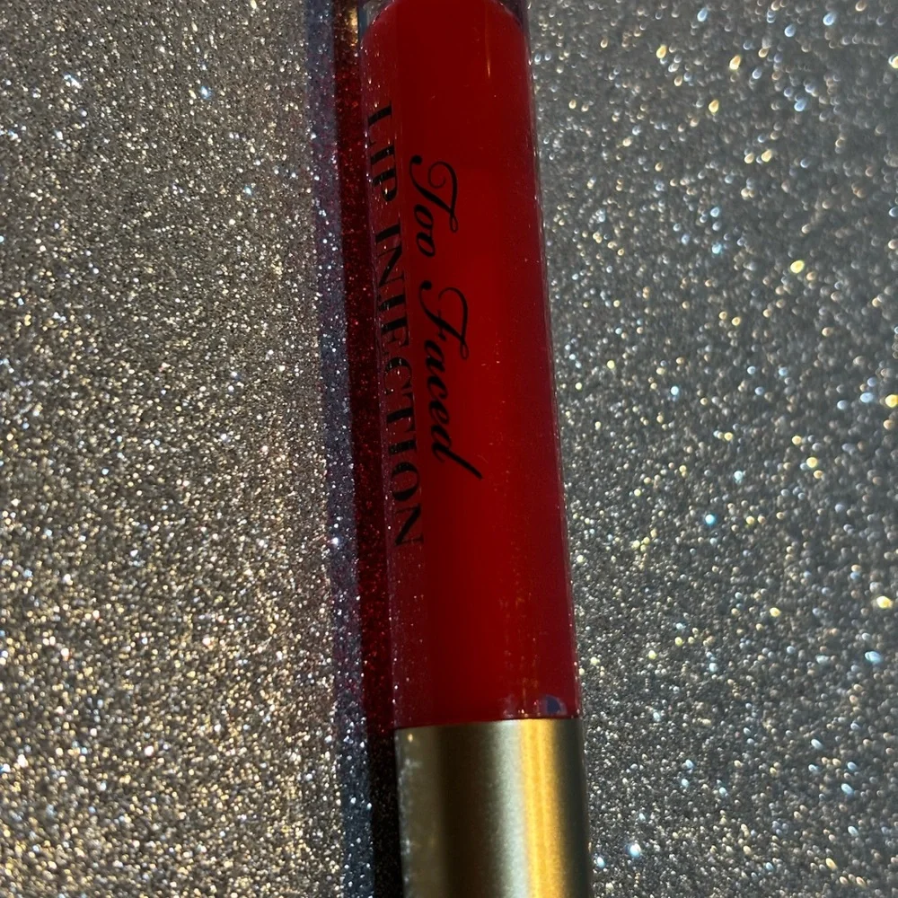 BNIB! Too Faced Lip Injection Extreme in Tangerine Dream 🍊👄